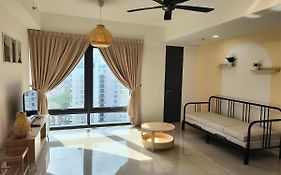New Georgetown Tropical Macalister 218 Homestay 9Pax To11Pax Heng